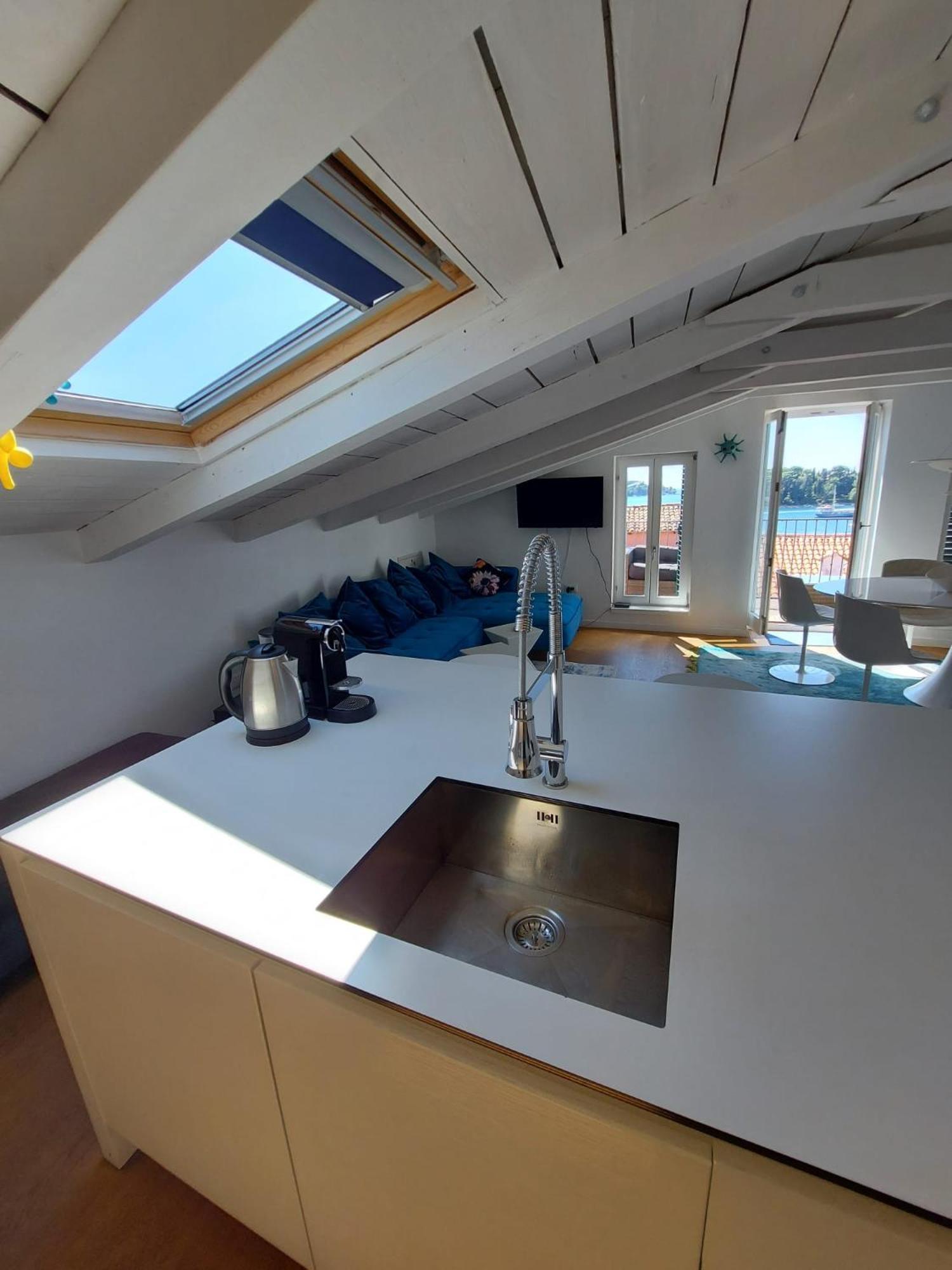 Beautiful Sunsets Over The Roofs Of Rovinj Apartment Exterior foto